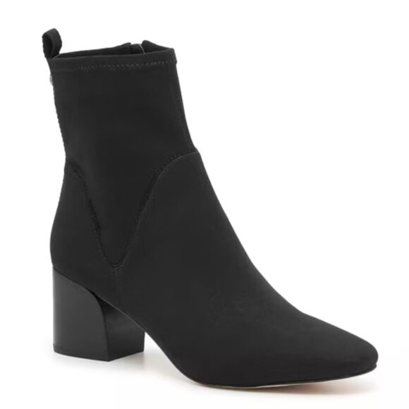 Donald J. Pliner Shoes - NEW Donald J. Pliner Birmingham Almond Toe Ankle Booties in Black Sz. 6.5